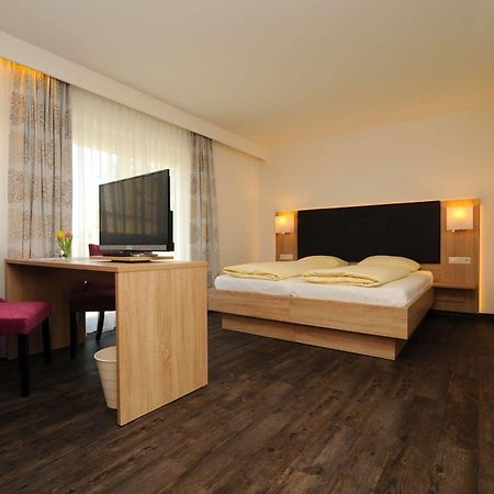 Hotel Ritter Теттнанґ Екстер'єр фото