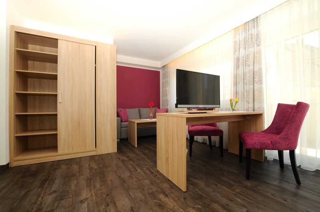 Hotel Ritter Теттнанґ Екстер'єр фото