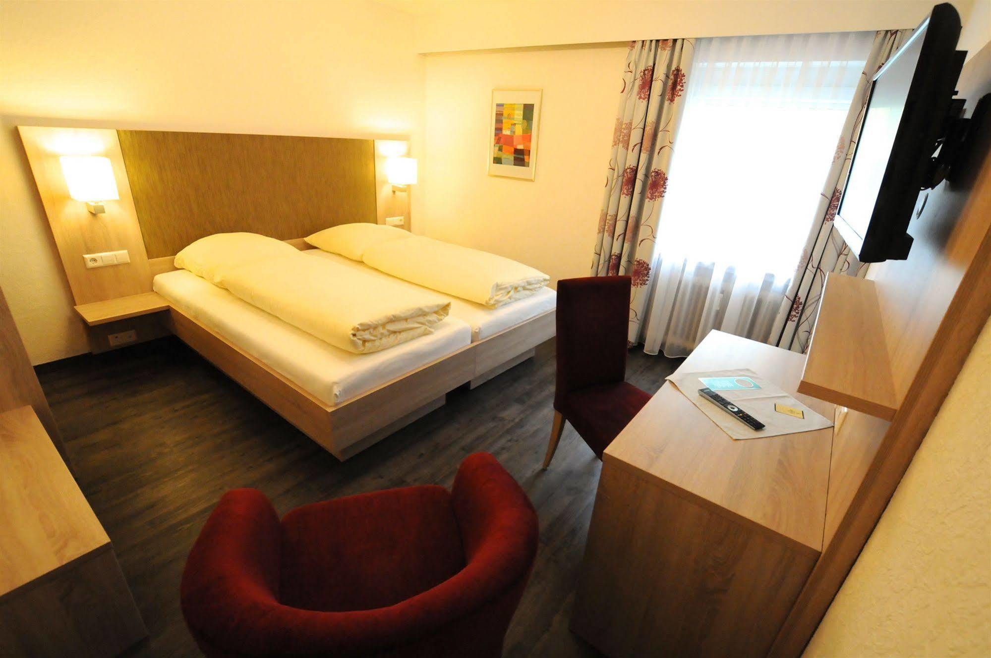 Hotel Ritter Теттнанґ Екстер'єр фото