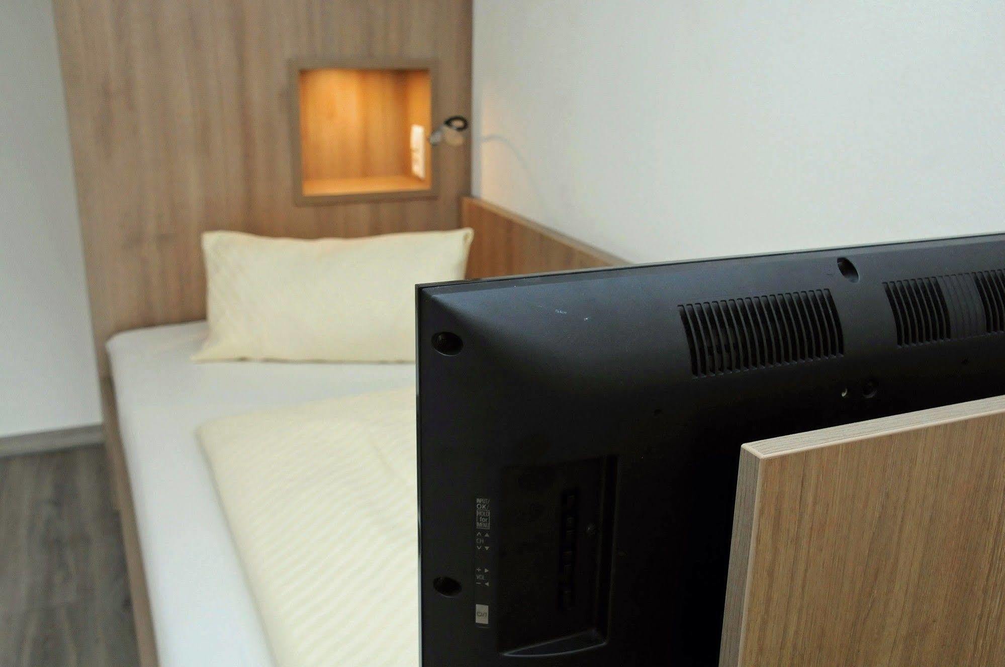 Hotel Ritter Теттнанґ Екстер'єр фото